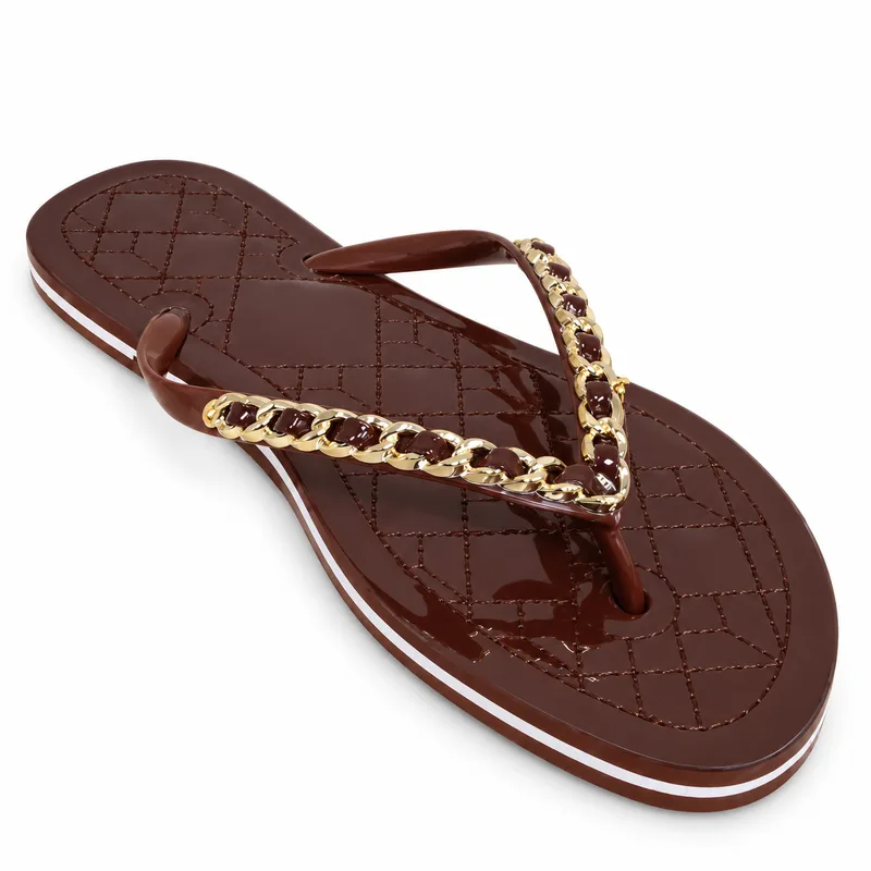 Chinelo Santa Lolla, Terra