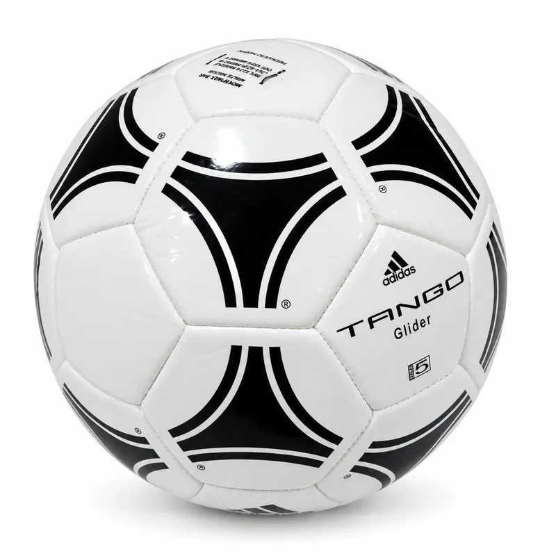 Bola Adidas, Sortida