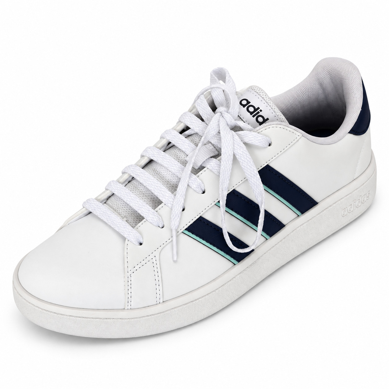 Tênis Adidas, foto 1 de 3