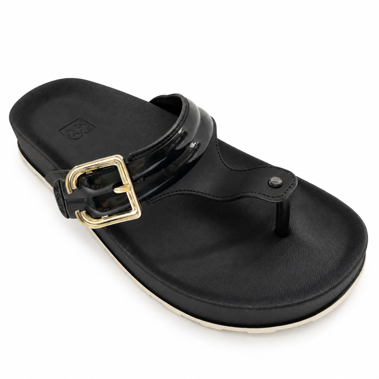 Chinelo Zaxy, foto 1 de 3