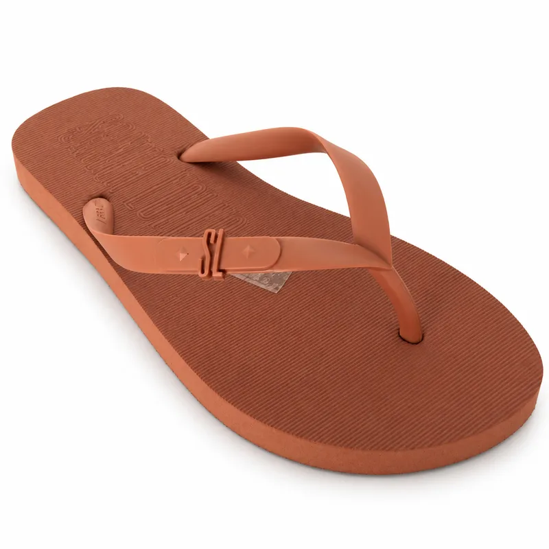 Chinelo Santa Lolla, Bege Egido
