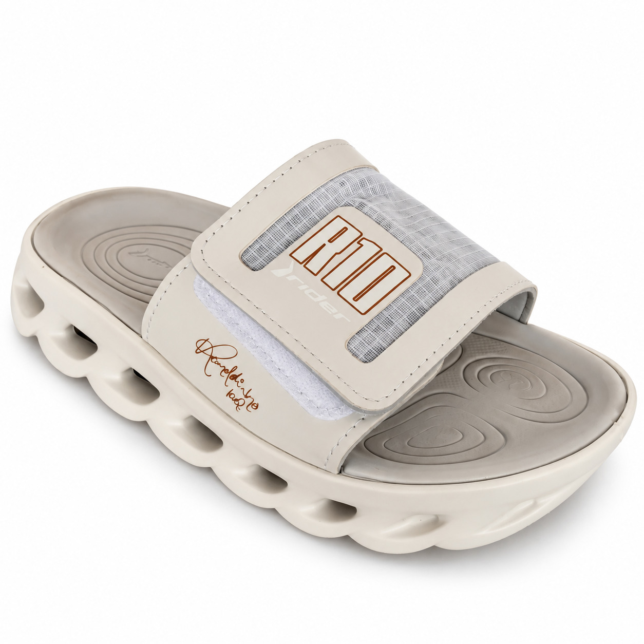 Chinelo Rider, foto 1 de 3