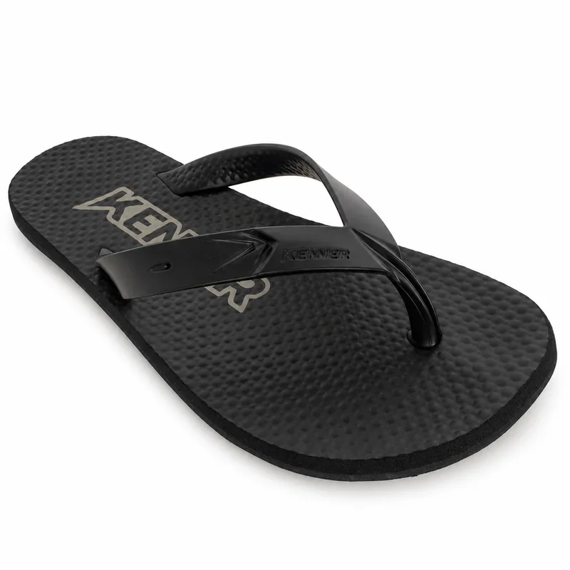 Chinelo Kenner, Preto