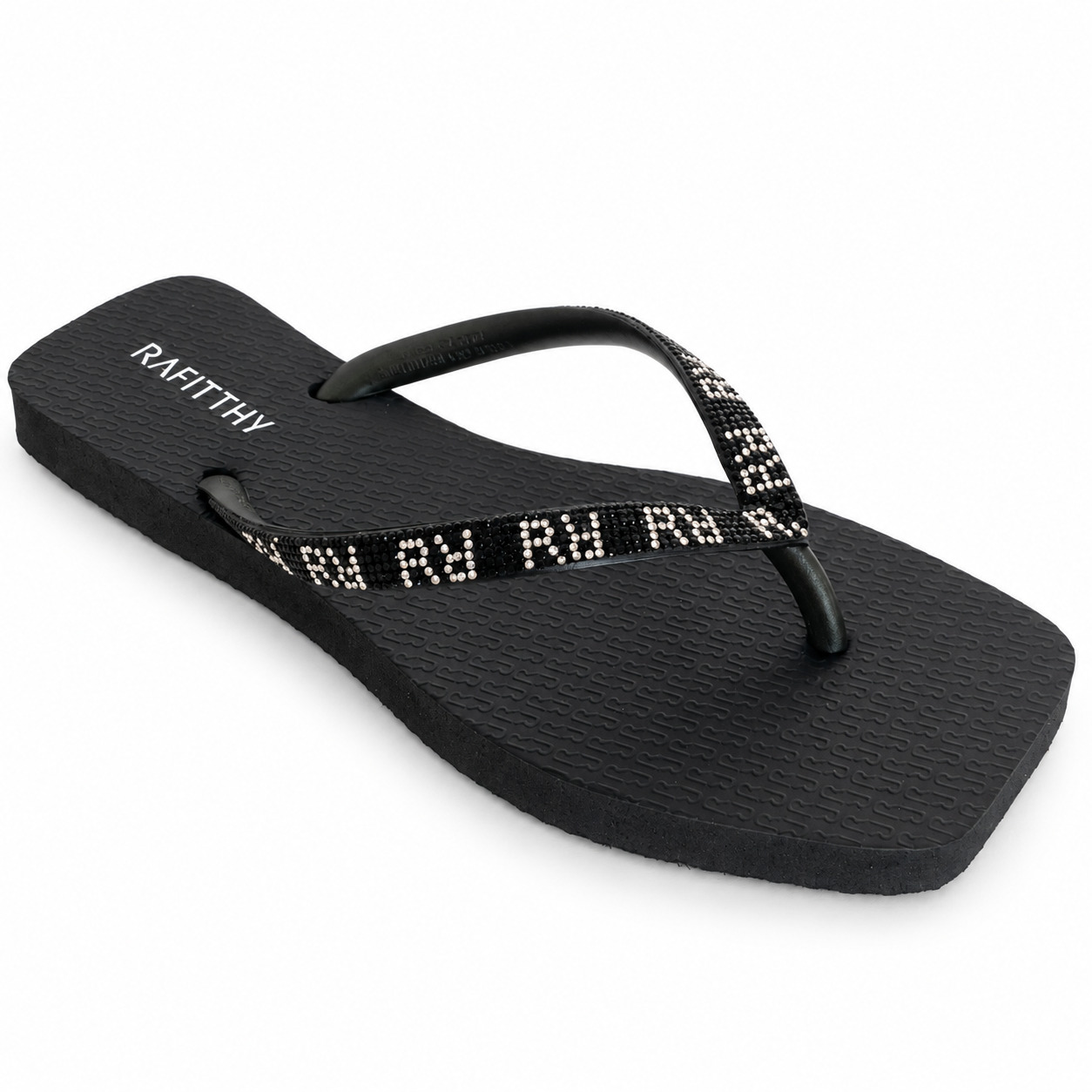 Chinelo Rafitthy, foto 1 de 3