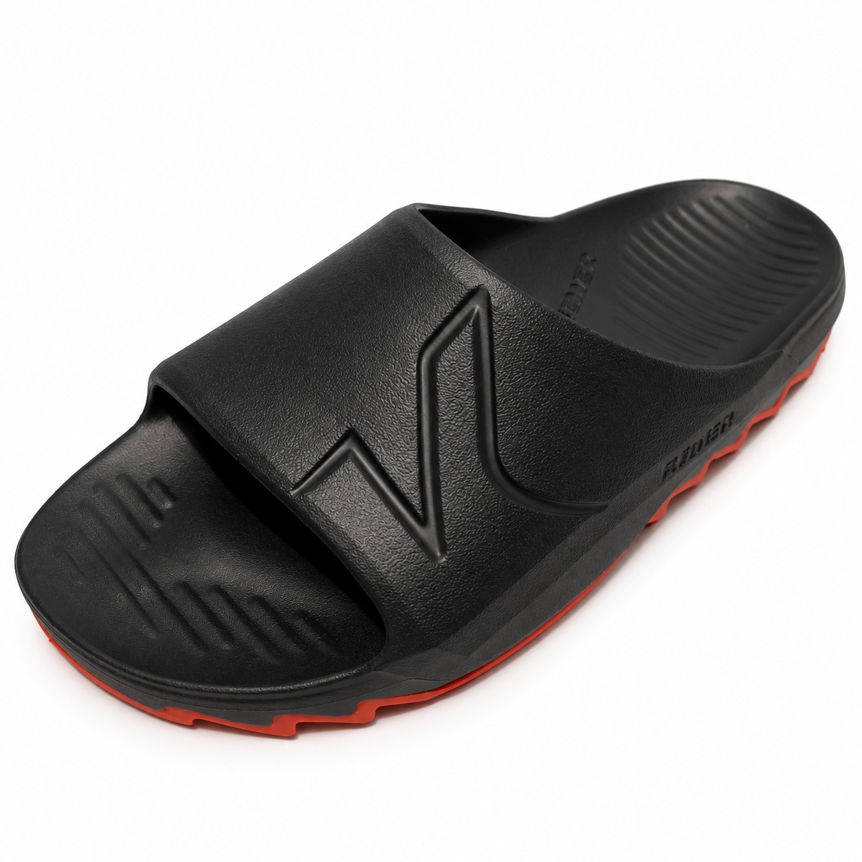 Chinelo Kenner, foto 1 de 3